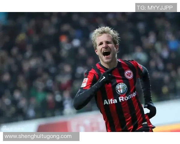 沙尔克04主场大胜法兰克福，豪取三连胜，重回巅峰之路